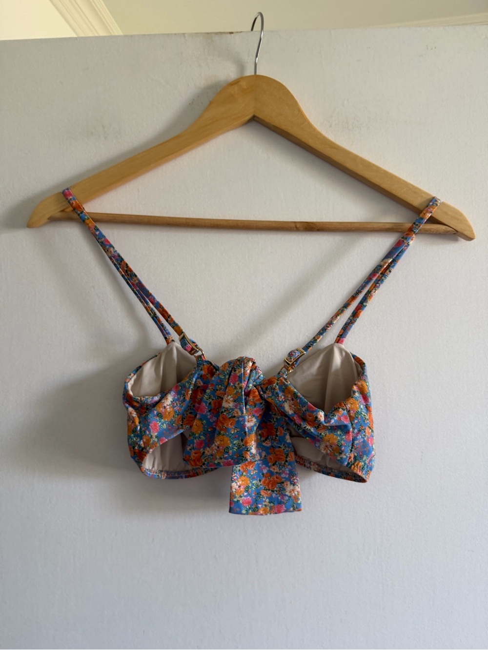 Barana Designer Floral O Ring Swim Bikini Top size Small EUC - Picture 3 of 7
